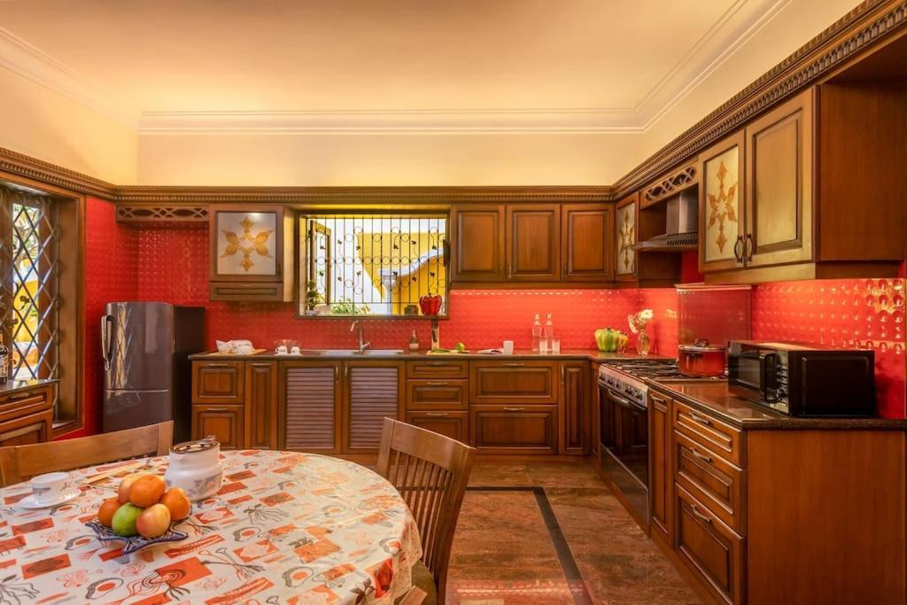 Casa Amarela - Lux Portuguese 4Bhk In North Goa Villa Porvorim Exteriör bild